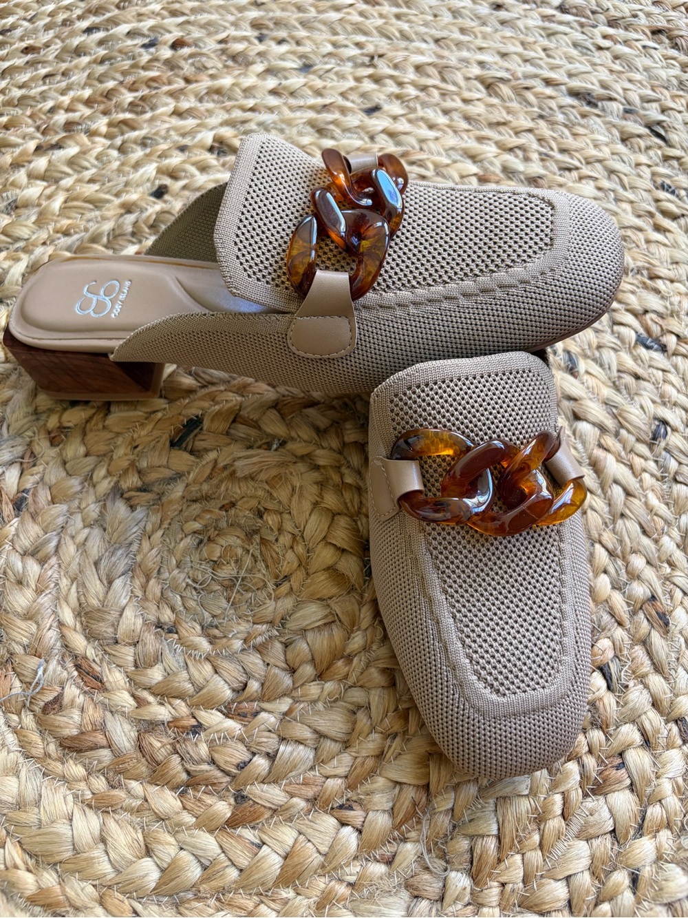 Cosy Island Slip-On Knit Square Toe Mules Taupe with Chain Size 7.5 New in Box